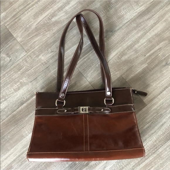 Gianni Bini Handbags - Gianni Bini Brown Leather Shoulder Bag